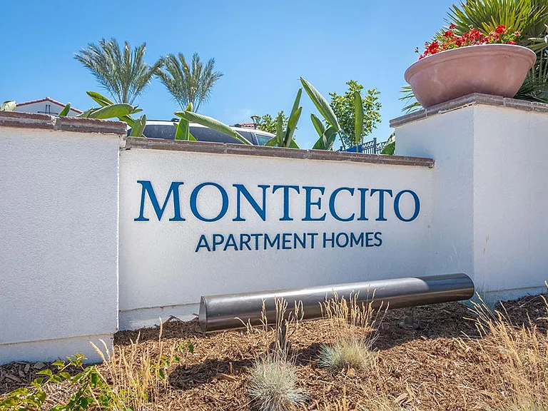 Montecito at Carlsbad — Photo 45