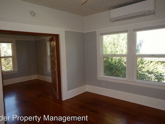 3rd image of 3936 N Albina Ave #7787951