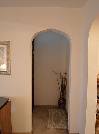 4th image of 1244 Marengo Ave
