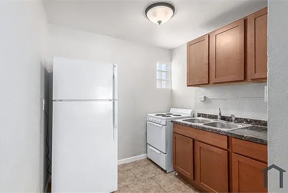 2146 E Taylor St #3 — Photo 8