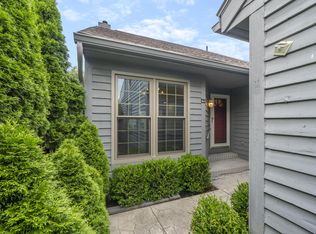 1280 Gemstone Sq W, Westerville, OH 43081