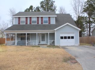 110 Ponderosa Dr, Jacksonville, NC 28540