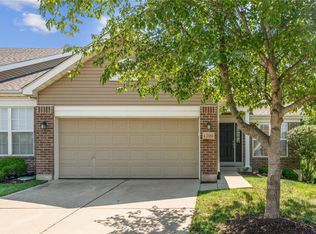 1706 Preston Centre Dr, Fenton, MO