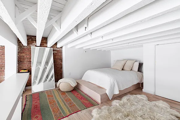 Sold by Compass | media 19