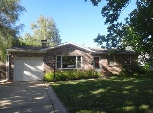 5500 SW 15th St, Topeka, KS 66604