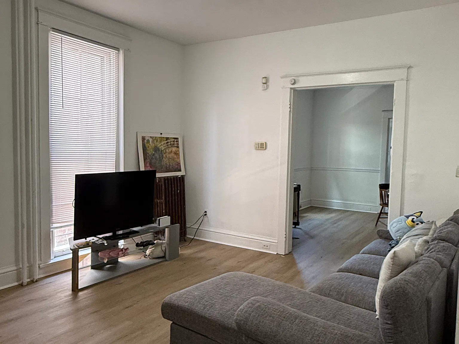 435 Montclair Ave — Photo 2