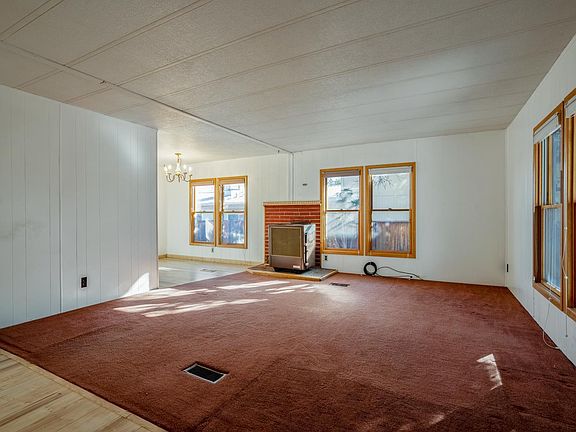 5th image of 1560 Yuma St