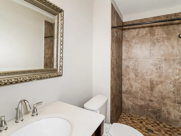1024 SW 101st St — Photo 11
