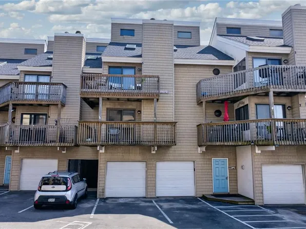 3226 E Ocean View Ave APT 5, Norfolk, VA 23518