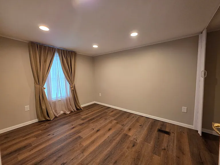 2821 Hillcrest Ave #7 — Photo 17