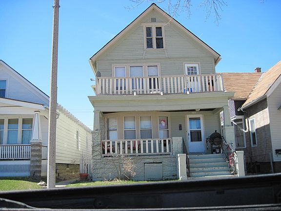 4th image of 2741 N Pierce St