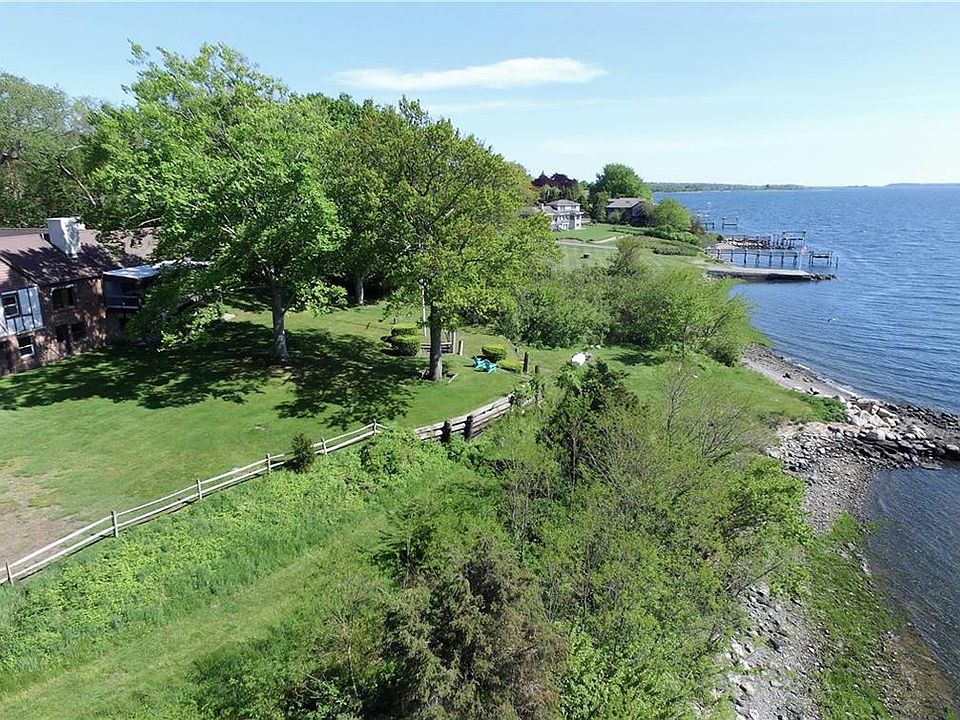 239 Nanaquaket Rd, Tiverton, RI 02878 Zillow