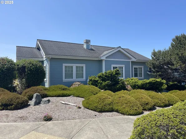 1312 Village Loop, Bandon, OR 97411