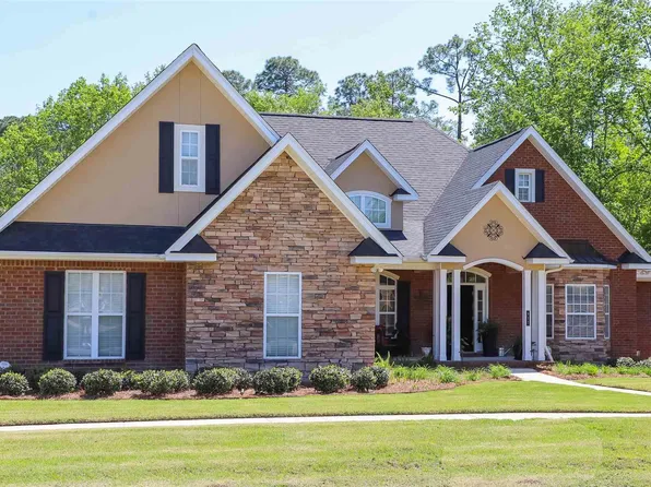 927 Bucyrus Ln, Cantonment, FL 32533