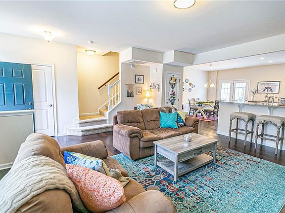 5th image of 8135 Creekside Village Dr Unit 8135