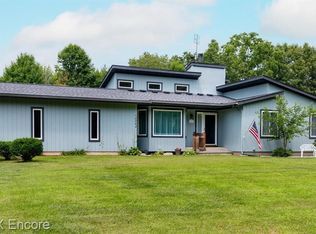 10862 Bigelow Rd, Davisburg, MI 48350