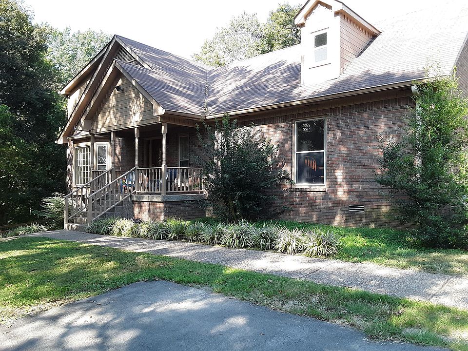 1st image of 125 Deerwood Dr
