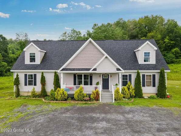 197 Tompkins Road, Ravena, NY 12143