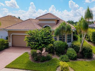 6718 Crowned Eagle Ln, Naples, FL 34113