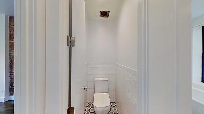 Rented by Bond New York | media 14