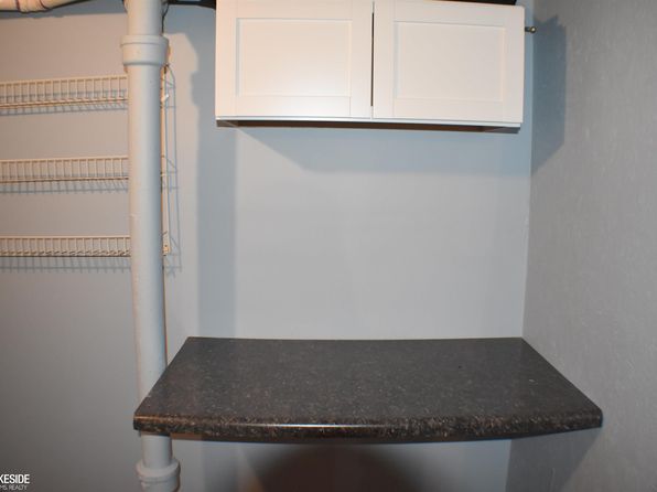 19508 Salisbury St, Saint Clair Shores, MI 48080