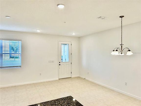 5th image of 11663 Founders St