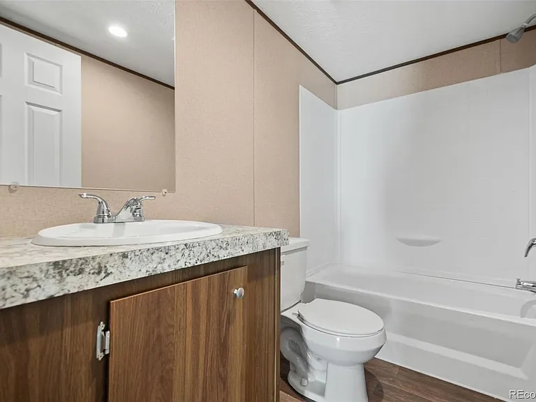 720 4th St #34 — Photo 22