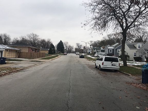 5th image of 2649 W 89th St