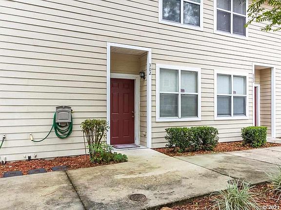3rd image of 1710 NW 7th St APT 302