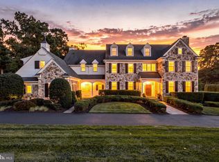 72 Farrier Ln, Newtown Square, PA 19073