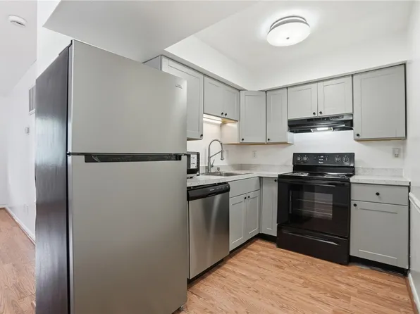 5655 Coach Dr E APT H, Dayton, OH 45440