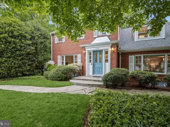 4449 38th St N, Arlington, VA 22207