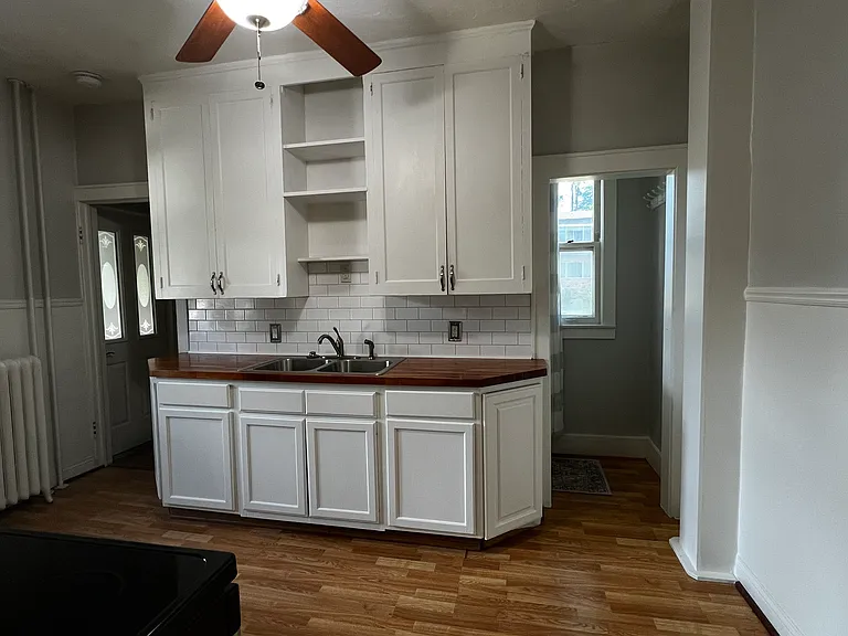 721 Clark Ave — Photo 15