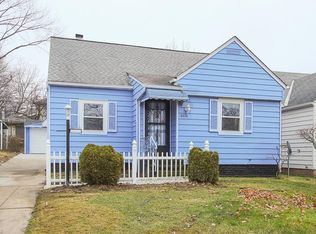 5575 Oakwood Ave, Maple Heights, OH 44137