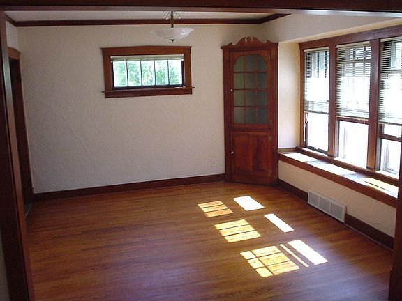 Original Oak Trim and Floors