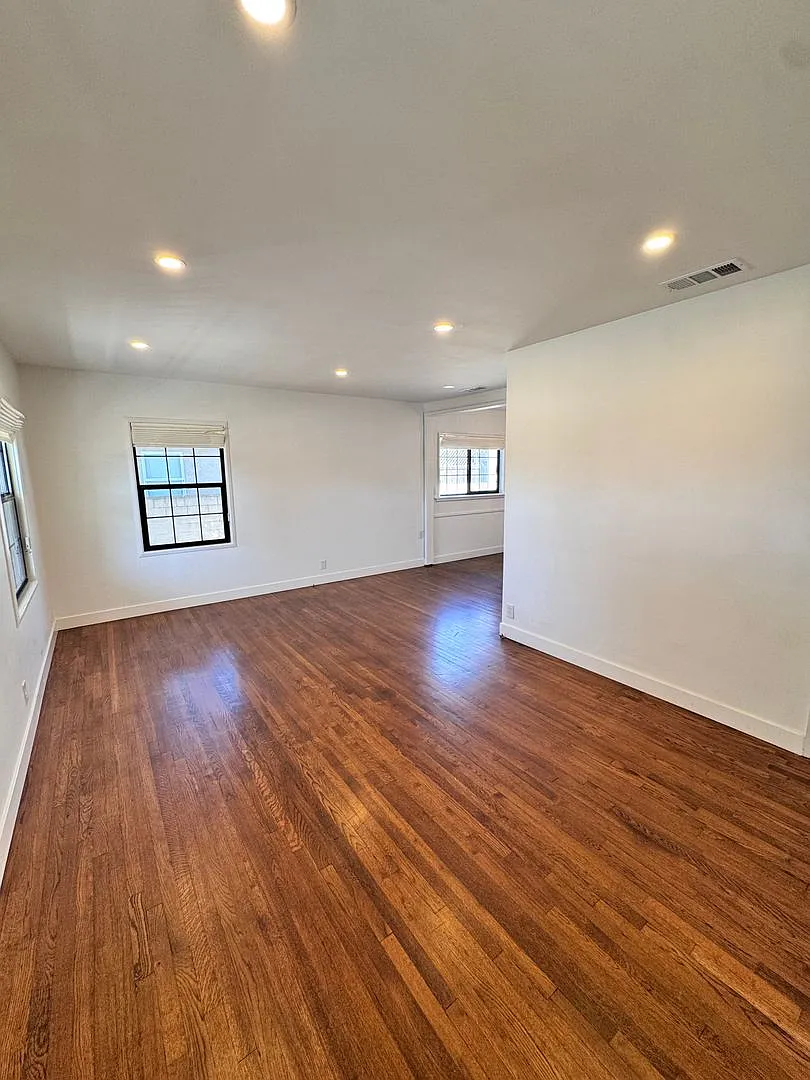 5833 Parapet Ave, Long Beach Single Family Home — Photo 2