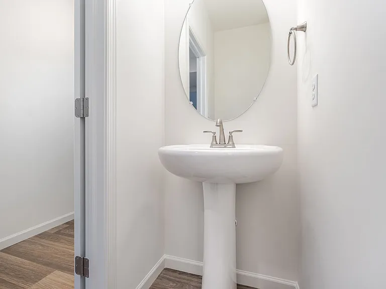 7869 Oak Brook Dr — Photo 13