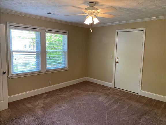 4th image of 1154 Love St SE