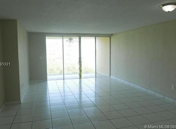 5th image of 1750 NE 191st St #7051