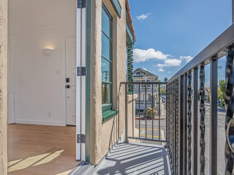 1312 Riviera Ave #303 — Photo 12
