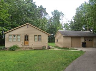 6015 1825th Rd, Gladstone, MI 49837