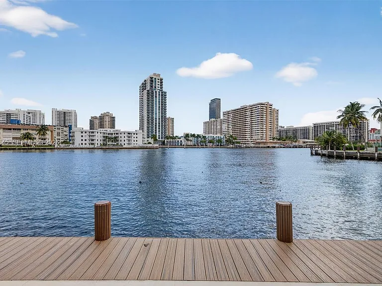 121 Golden Isles Dr #205 — Photo 61