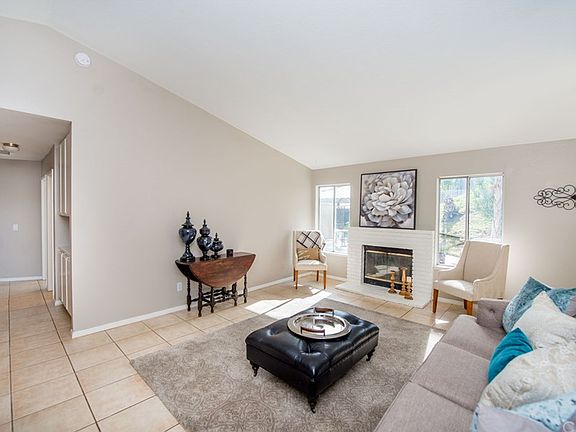 5th image of 3925 Hawk Dr