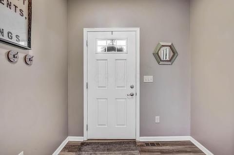 4th image of 401 Lee Way #401