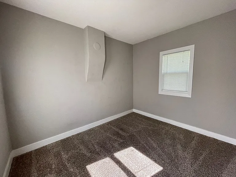 1106 Titus Ave — Photo 6