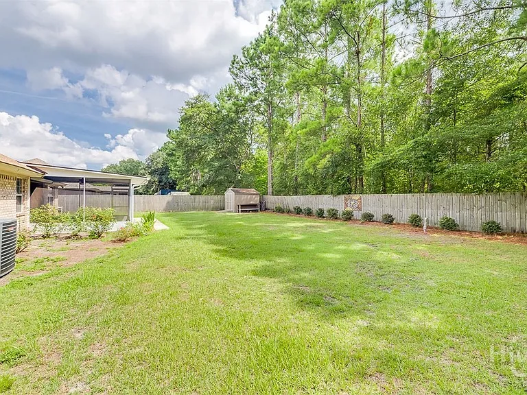 119 Mill Ct — Photo 38