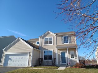 2153 Sweetwater Dr, Woodstock, IL 60098