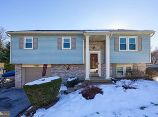 4 Yardley Grn, Lancaster, PA 17603