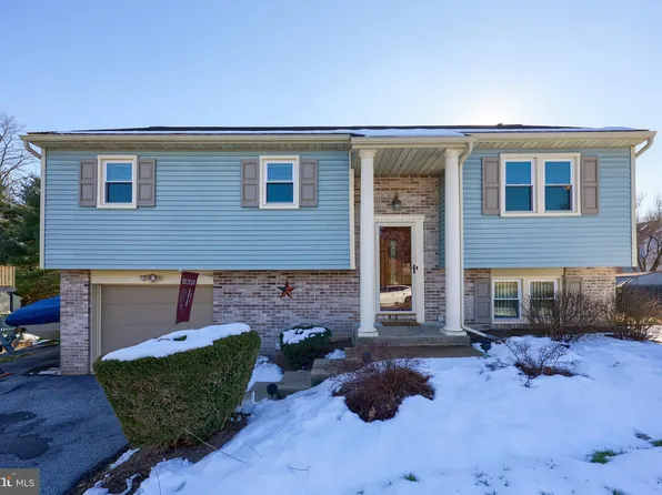 4 Yardley Grn, Lancaster, PA 17603