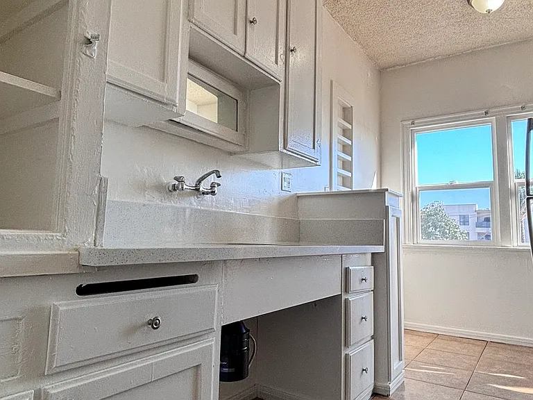 138 N Soto St #1 — Photo 2